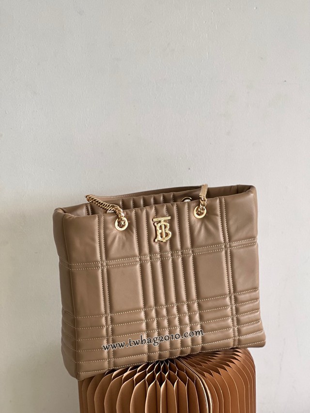 Burberry專門店新款羔羊皮絎縫購物袋 巴寶莉鏈條雙肩帶肩背女包 yxb1385